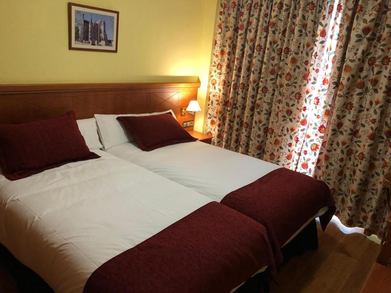 Hotel Camino Real Arcahueja Buitenkant foto