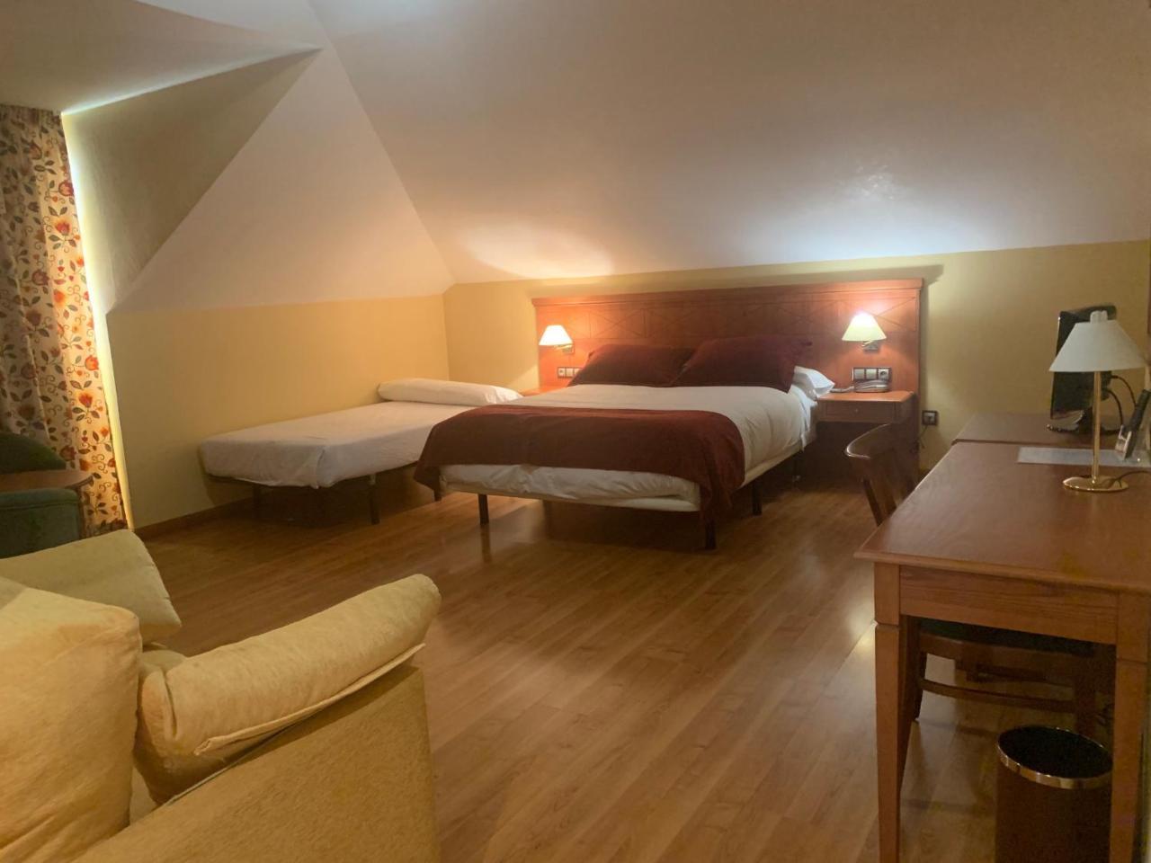 Hotel Camino Real Arcahueja Buitenkant foto